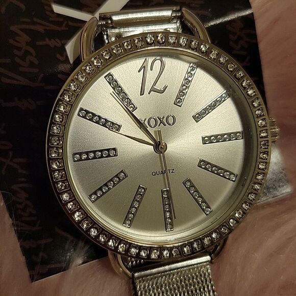  XOXO Quartz Watch jeweled face - Picture 5 of 8
